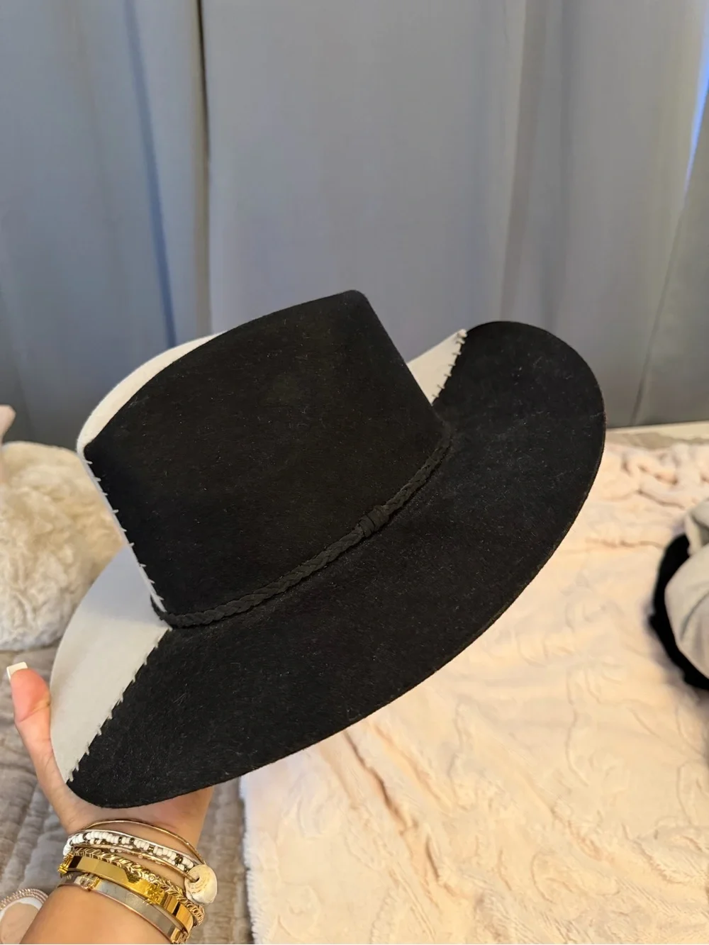 Stunning Wool gray, and black ASN hat nwot